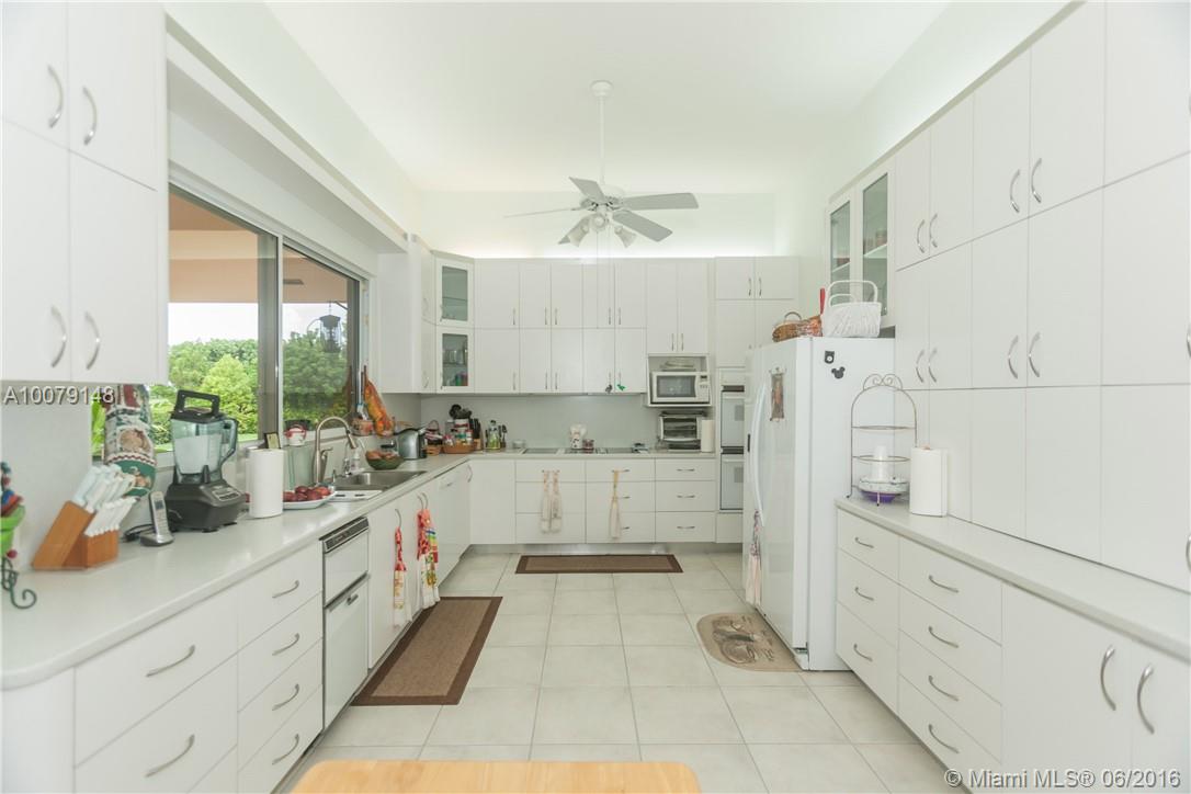 CALUSA CLUB ESTS - Residential