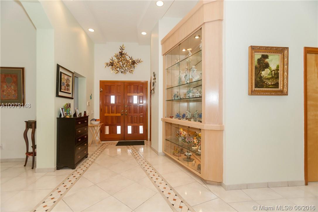 CALUSA CLUB ESTS - Residential