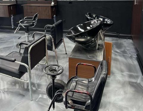 Listing – Barbería Hialeah Hialeah FL 33012