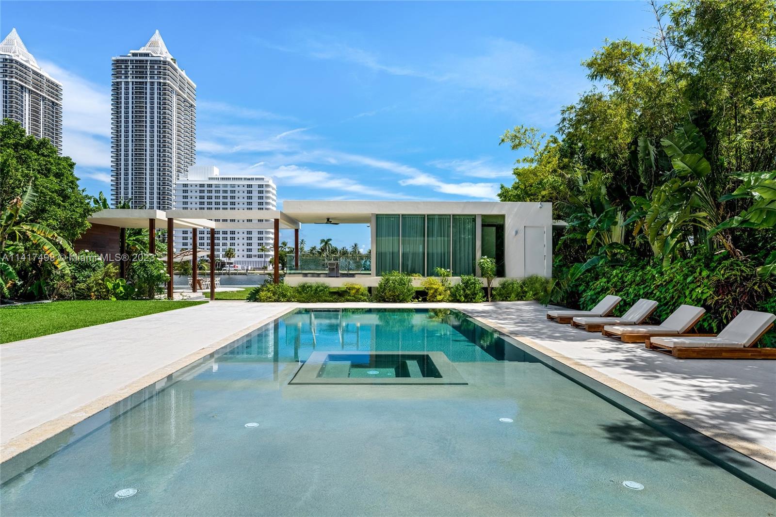 INDIAN BEACH CORP AMD PL - Residential