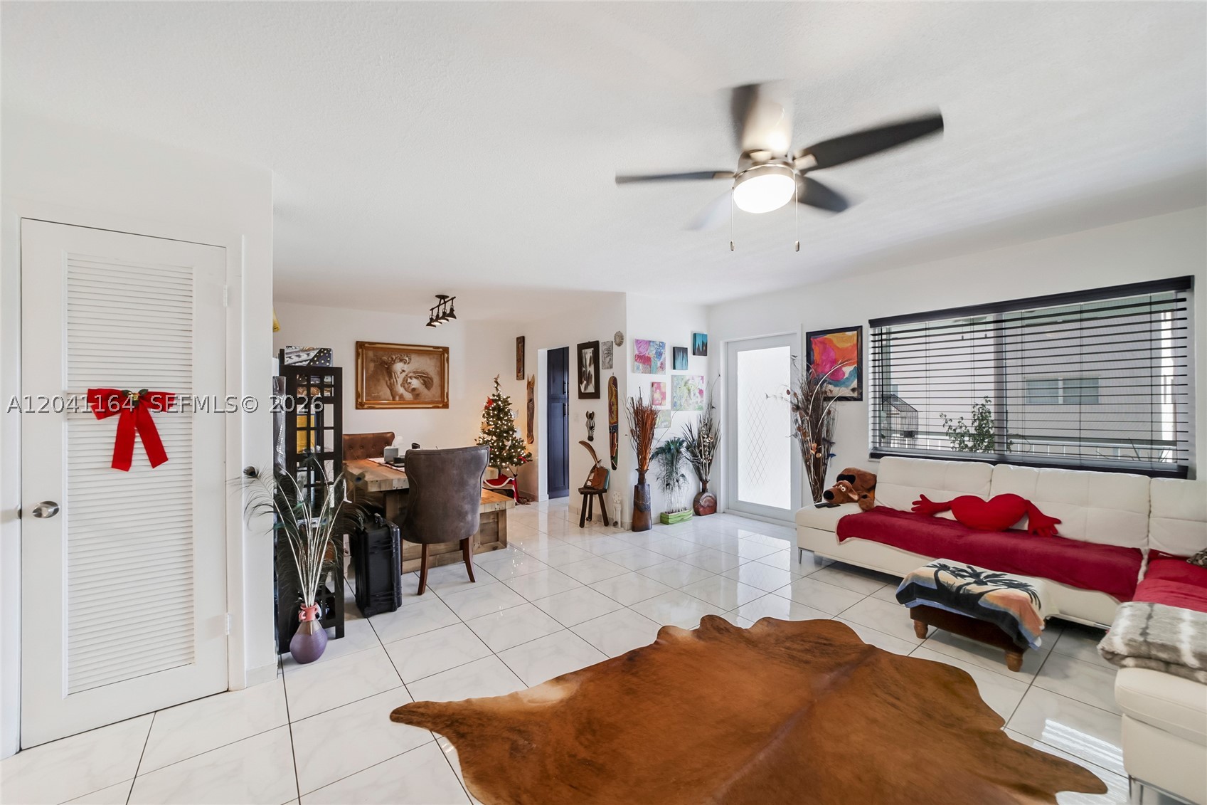 541 Blue Heron Dr 205