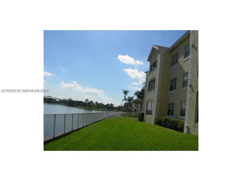 LAKEVIEW CLUB CONDO - Residential