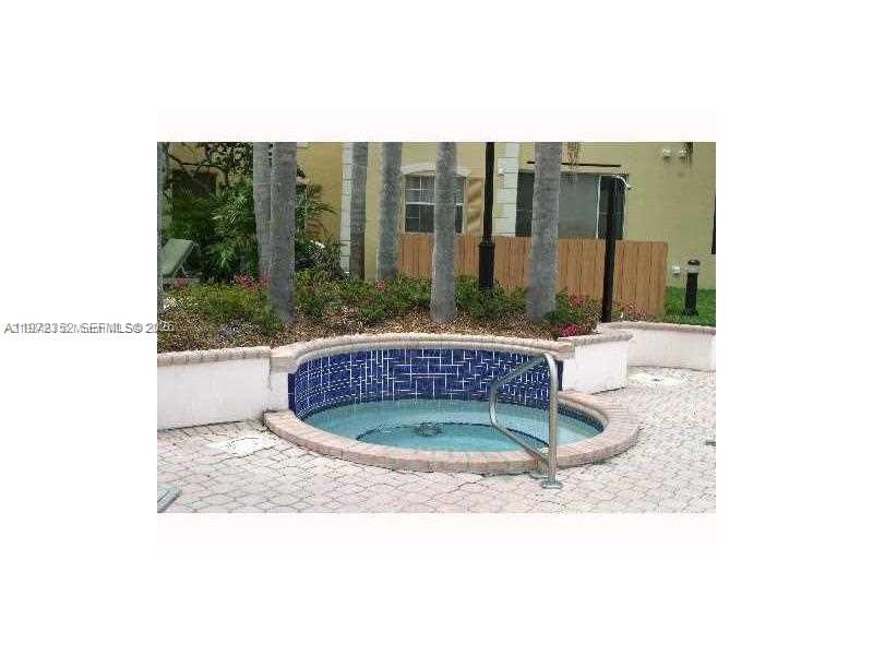 LAKEVIEW CLUB CONDO - Residential