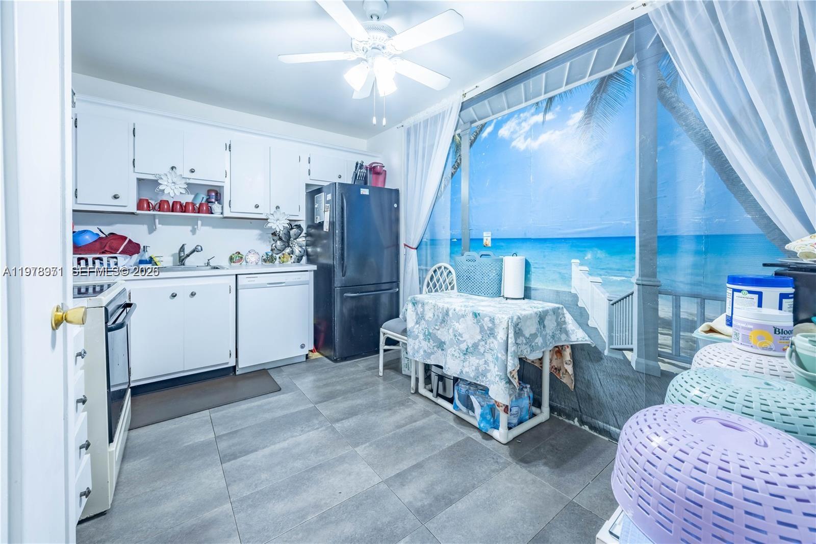 4751 NW 21st St 210, Lauderhill, FL, 33313/$79,900 2 4751 NW 21st St 210