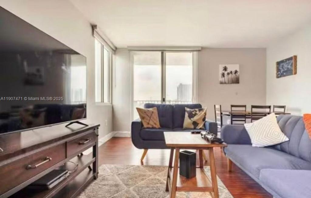 MADISON DOWNTOWN CONDO - Residential Lease