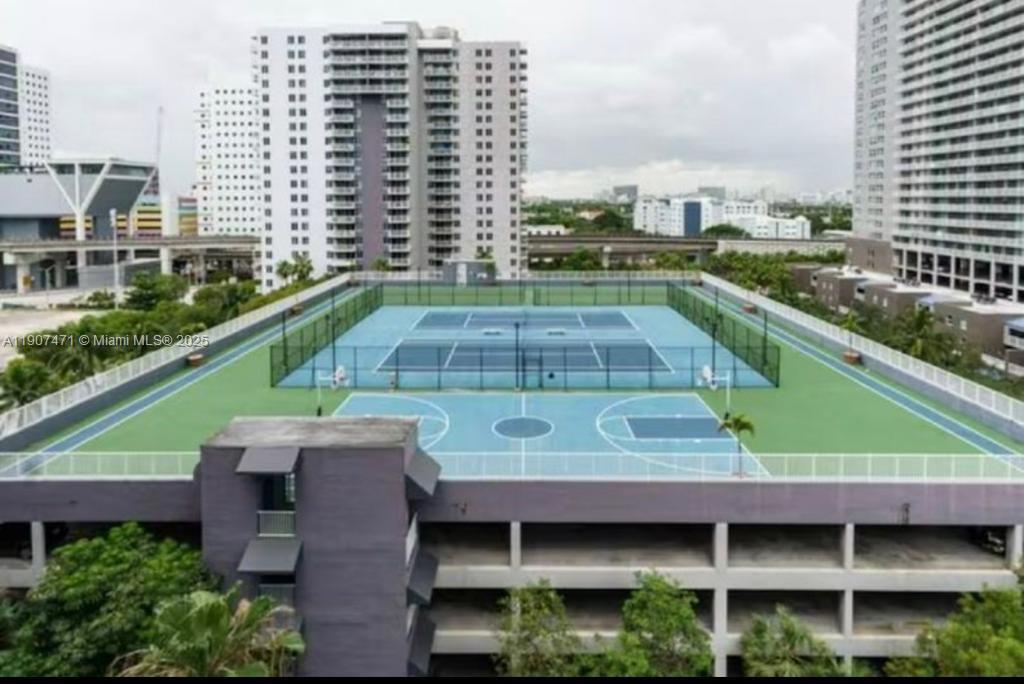 MADISON DOWNTOWN CONDO - Residential Lease