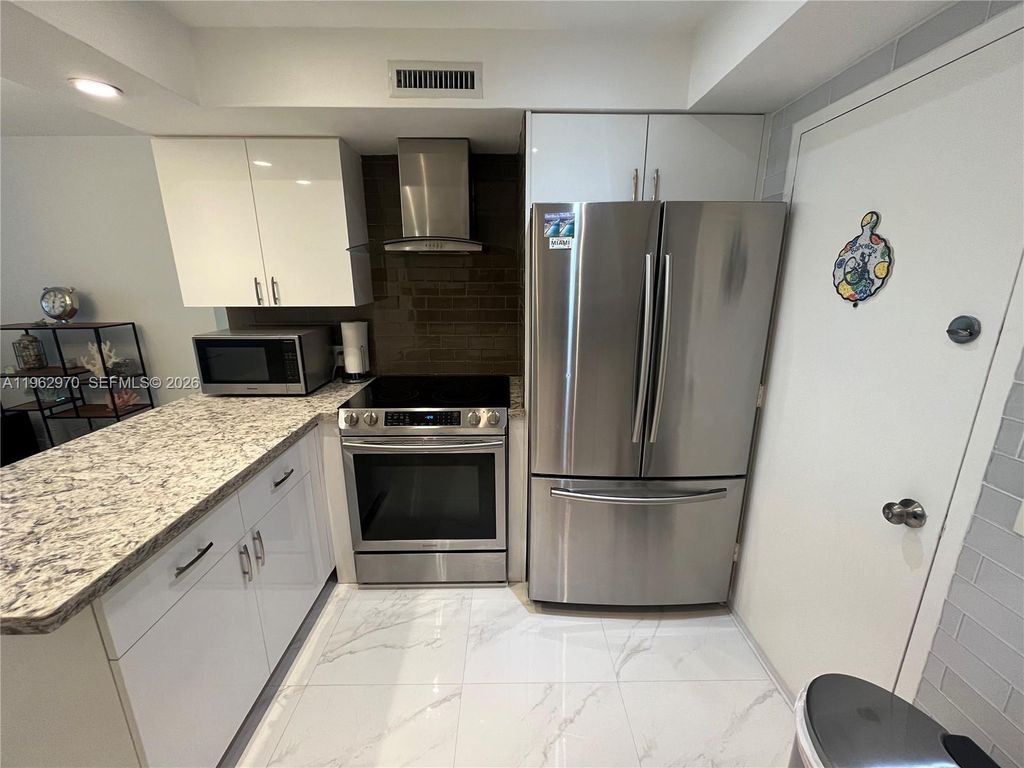 Photo of 3505 S Ocean Dr #1510, Hollywood, FL 33019 (MLS # A11962970)