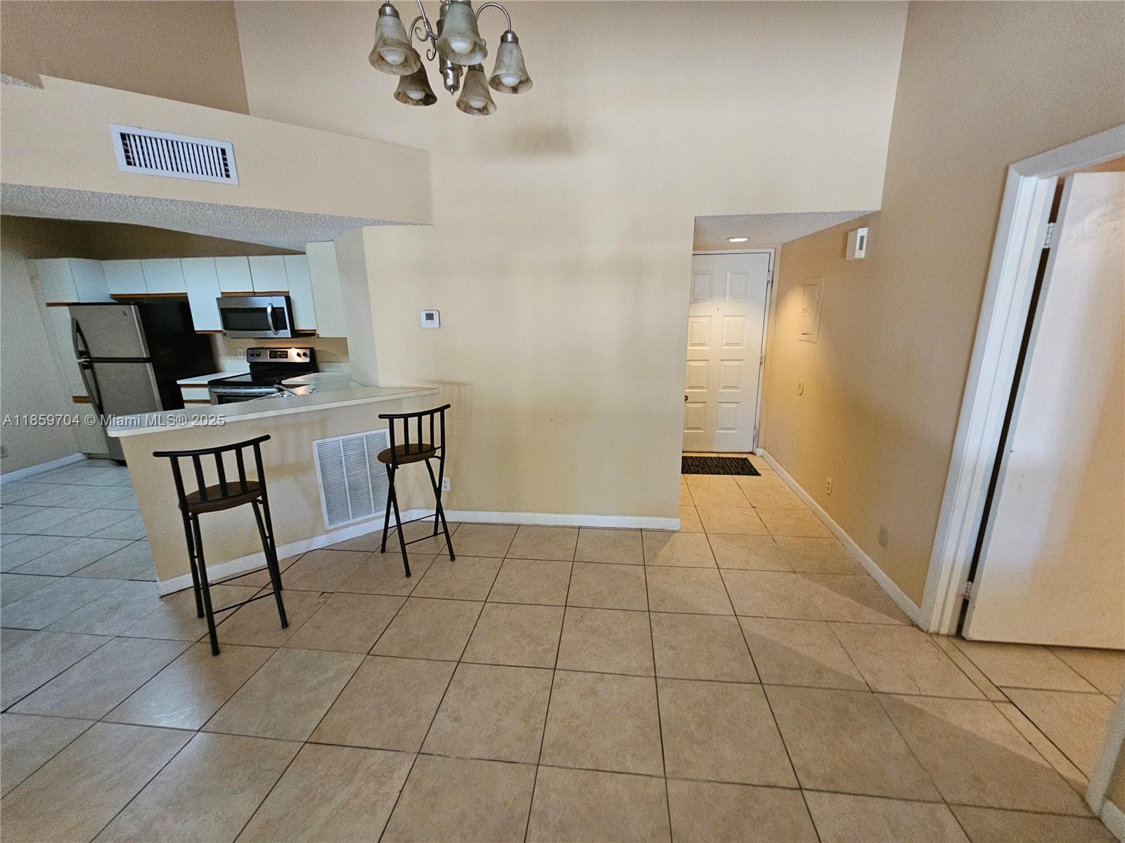 8701 Wiles Rd 305