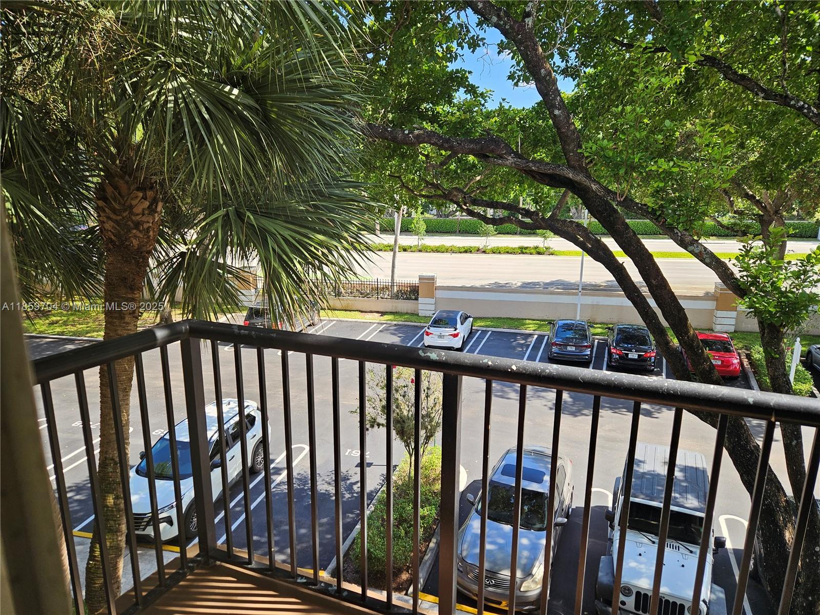 8701 Wiles Rd 305