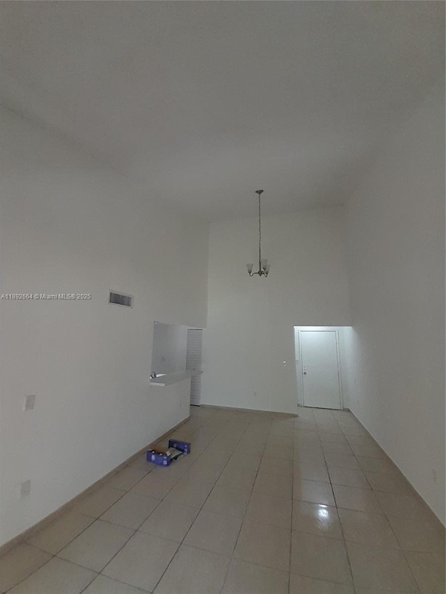 WEST FONTAINE CONDO - Residential Lease