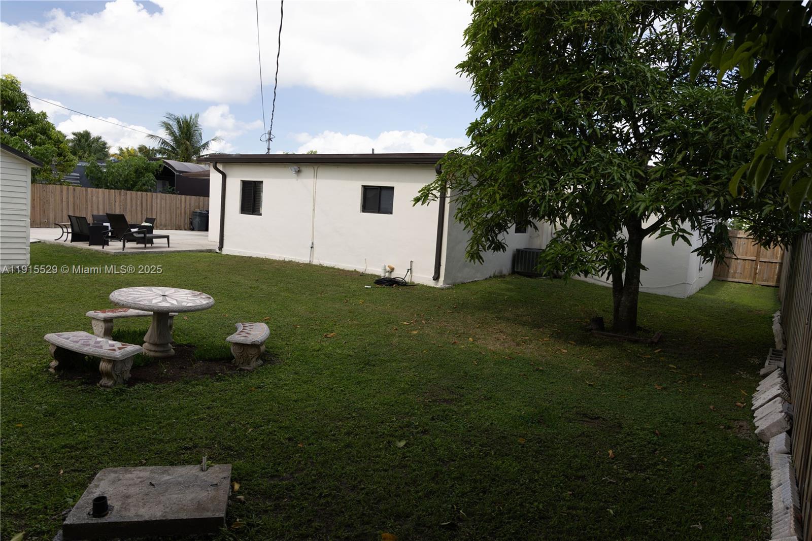 PLEASURE VLG SEC 2 - Residential Lease