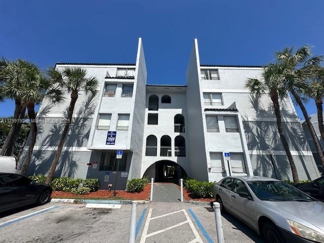 PRESIDENTIAL GOLFVIEW CON - Residential