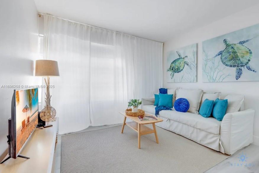 WELWORTH CONDO - Residential