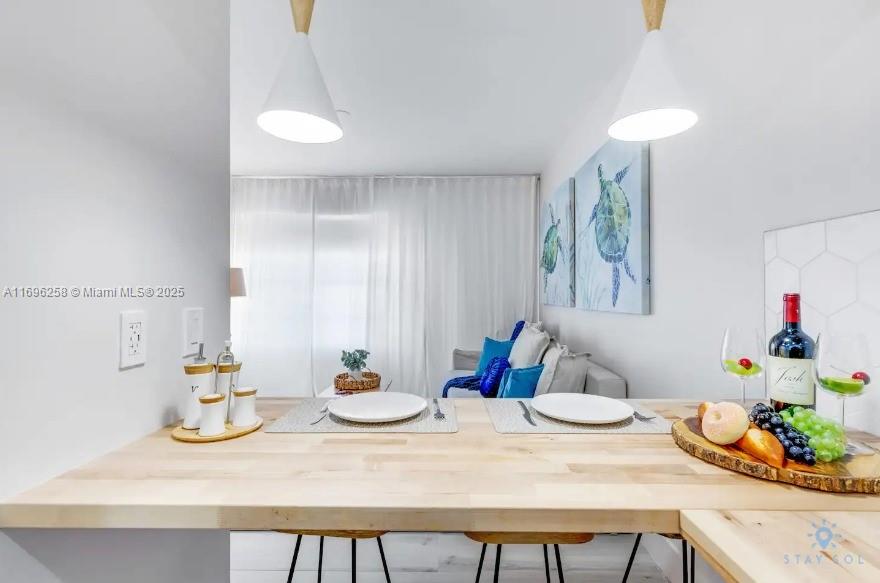 Property for Sale at 7326 Collins Ave 201, Miami Beach, Miami-Dade County, Florida - Bedrooms: 1 
Bathrooms: 1  - $343,000