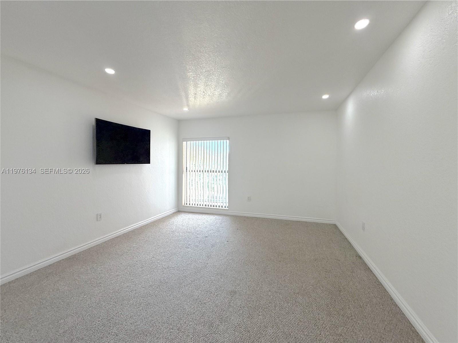 KEYSTONE BAY CONDO - Residential Lease