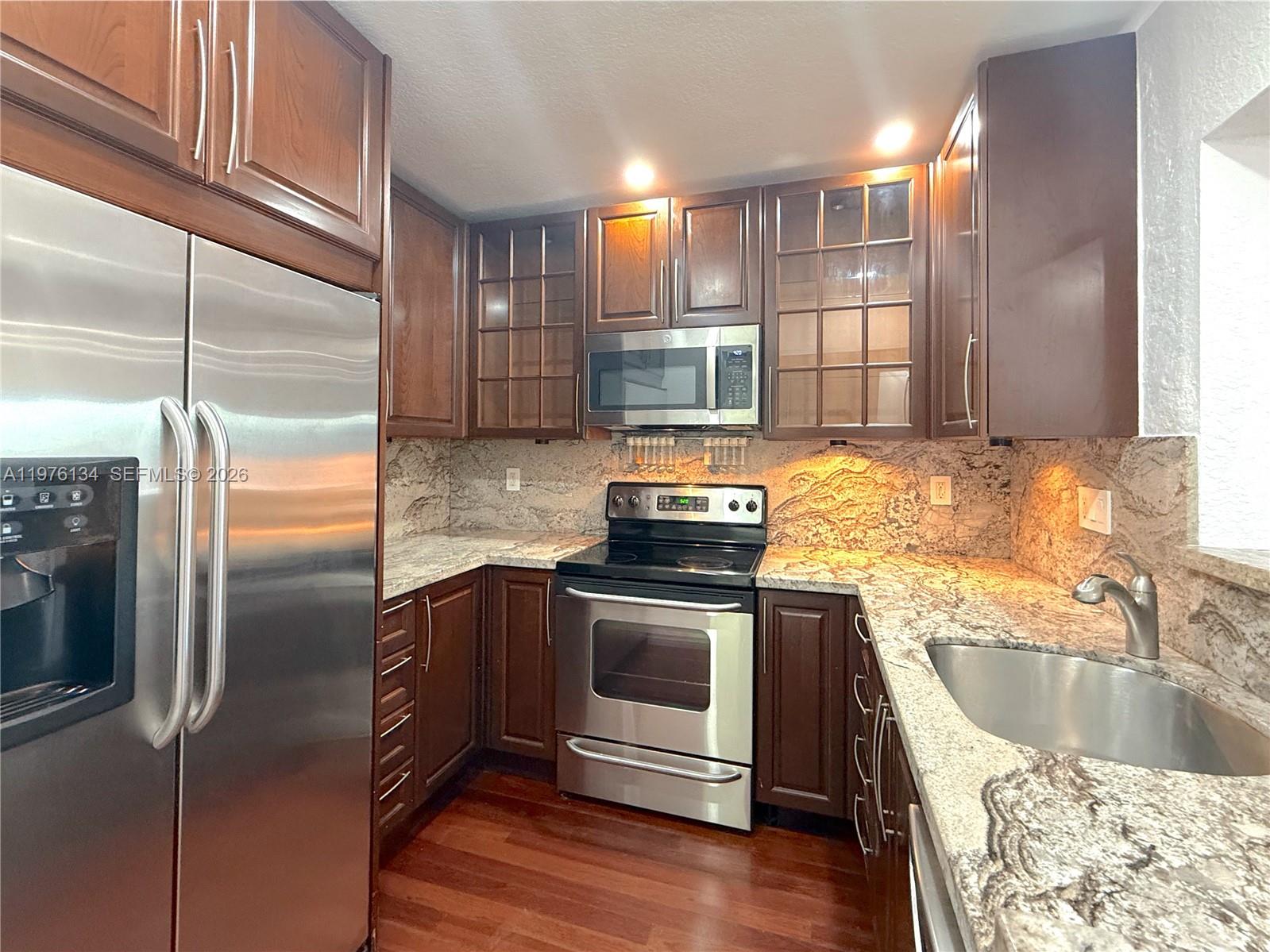 KEYSTONE BAY CONDO - Residential Lease