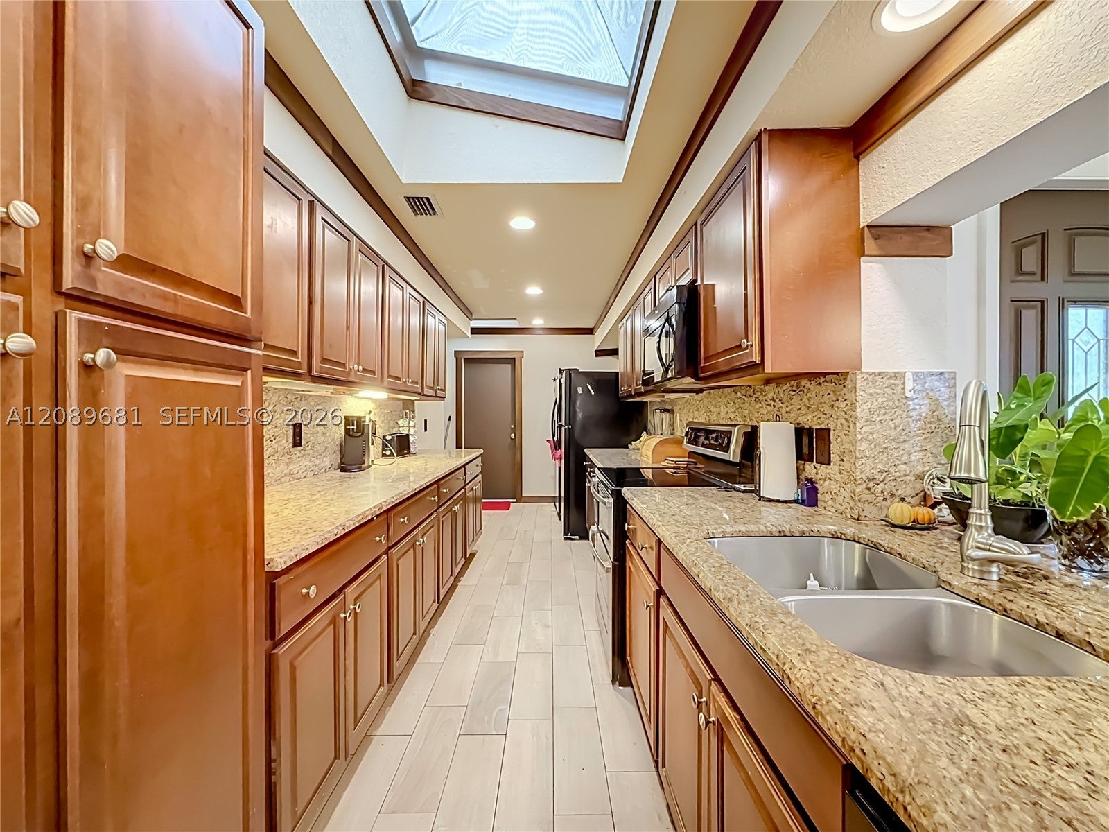 4220 NE 4th Ter
