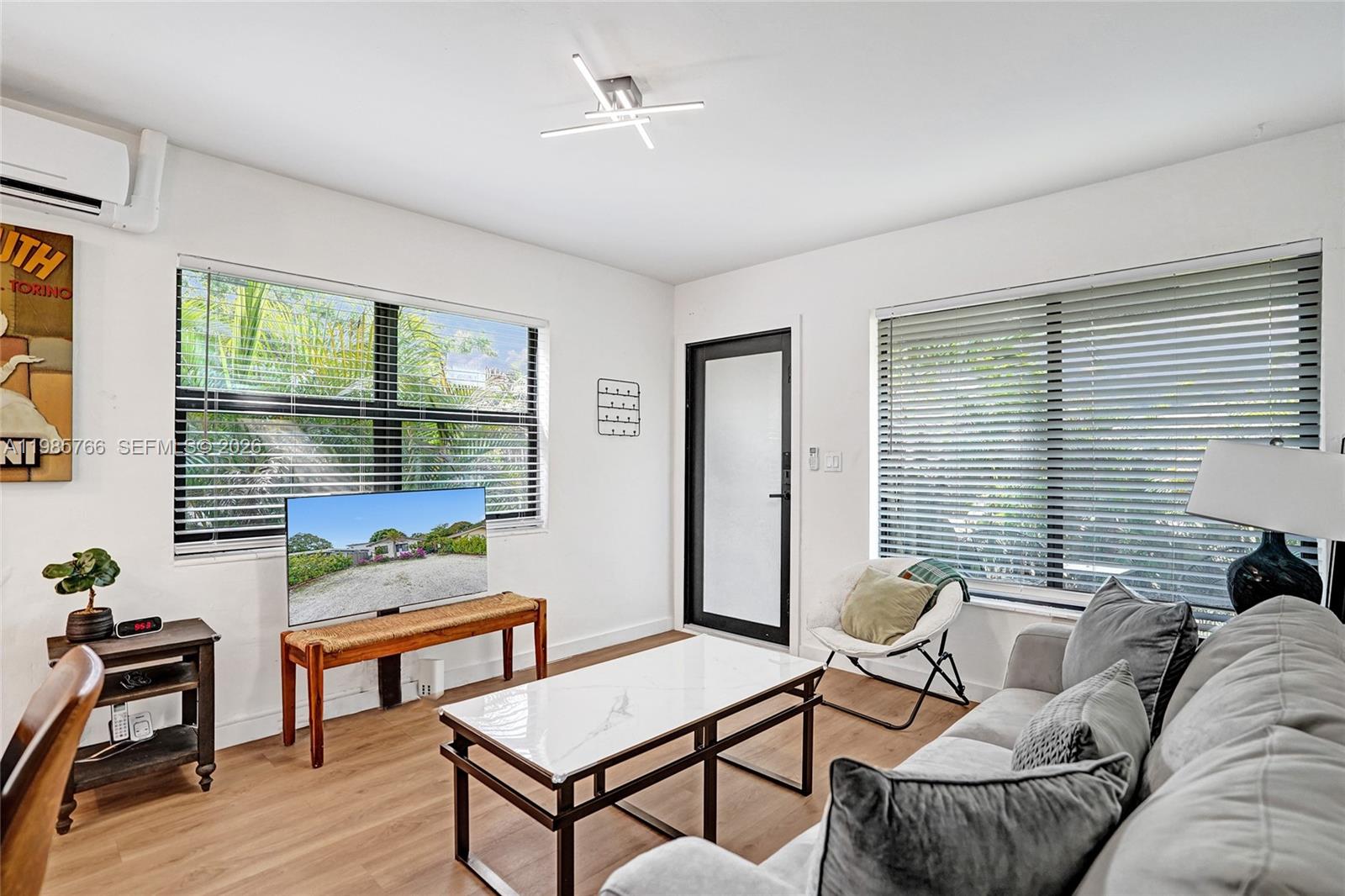 OAKLAND PARK SECOND ADD - Residential Lease