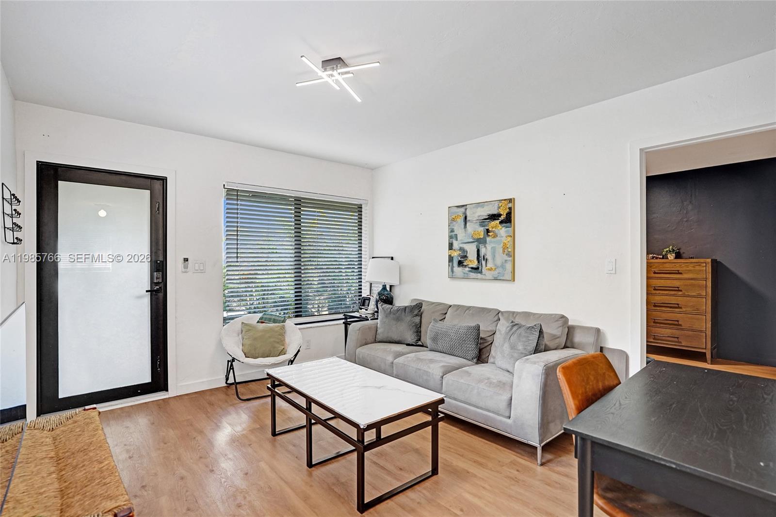 OAKLAND PARK SECOND ADD - Residential Lease