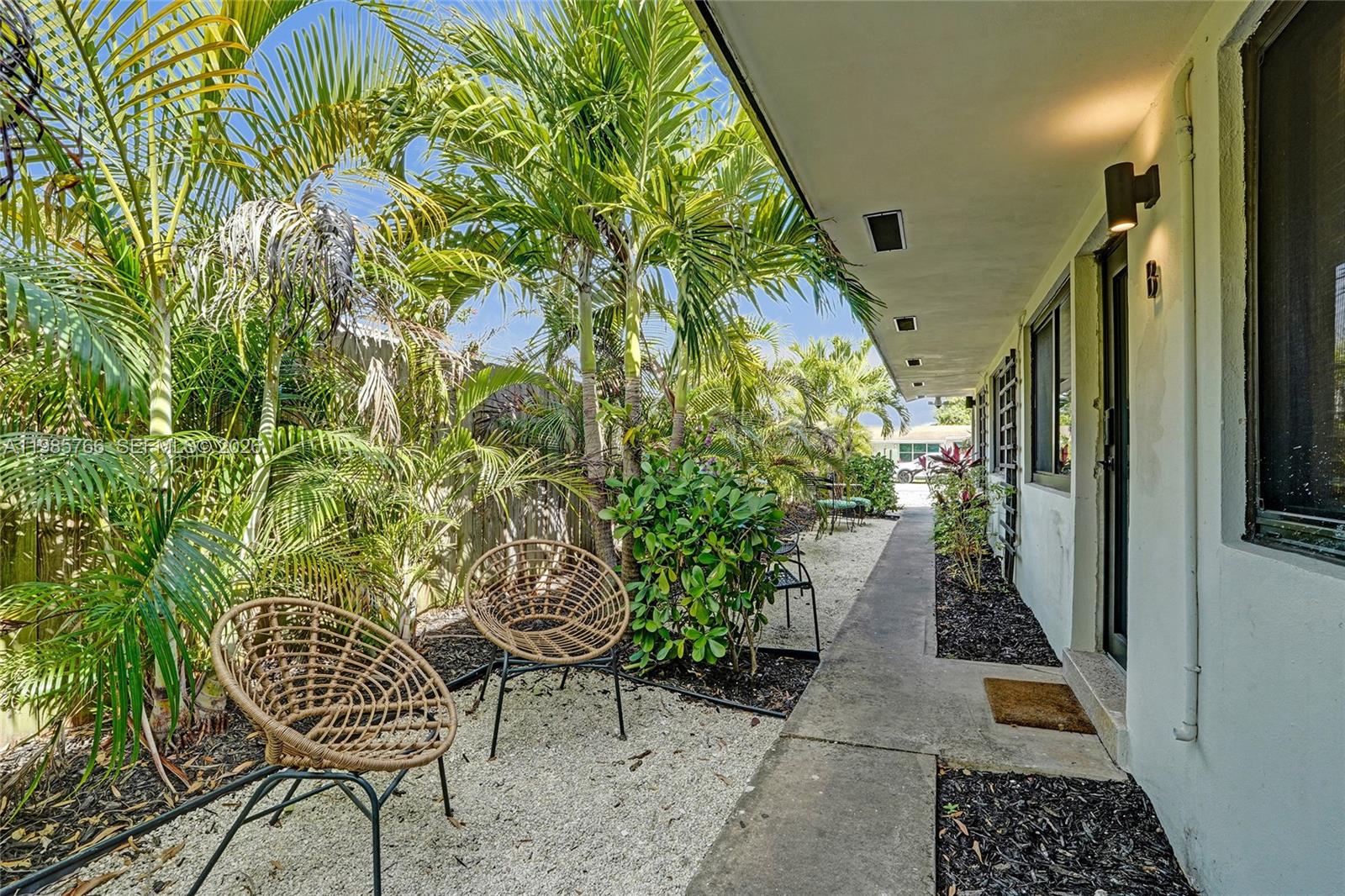 OAKLAND PARK SECOND ADD - Residential Lease