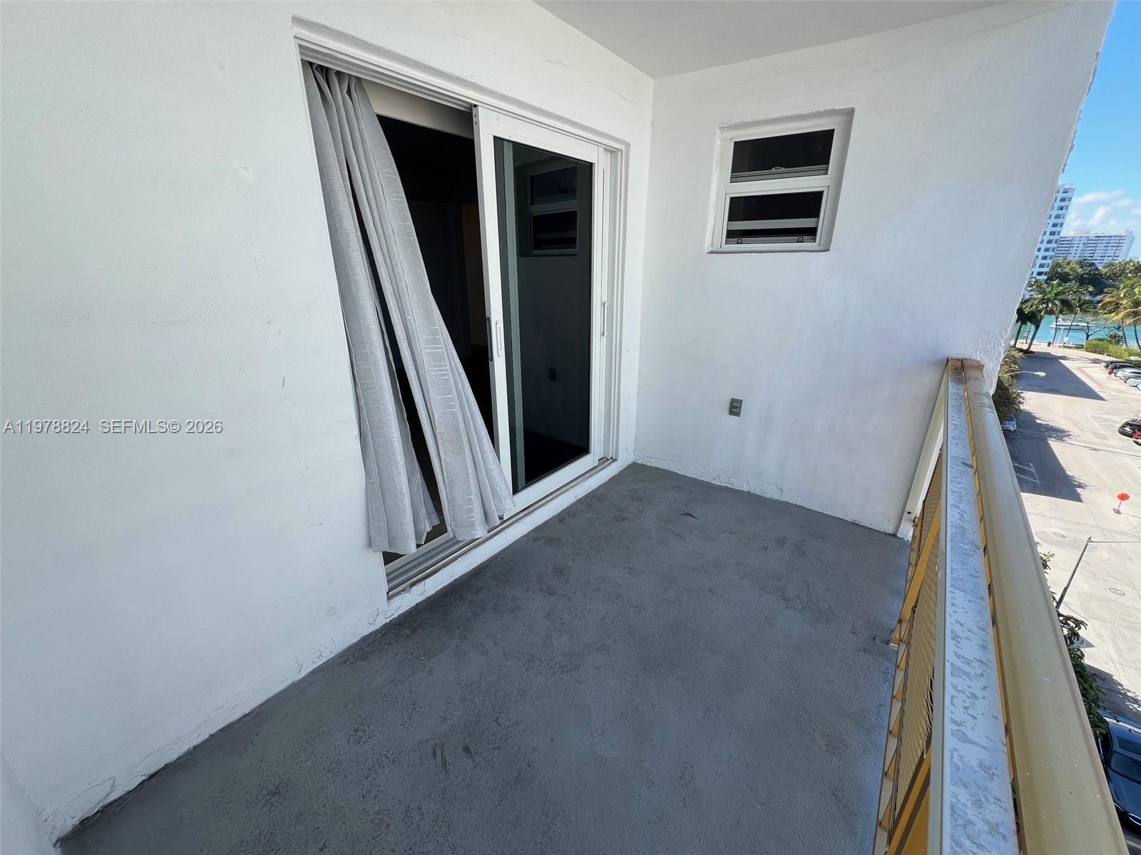 GOLDEN HOUSE CONDO - Residential