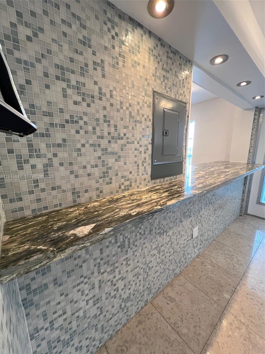 GOLDEN HOUSE CONDO - Residential