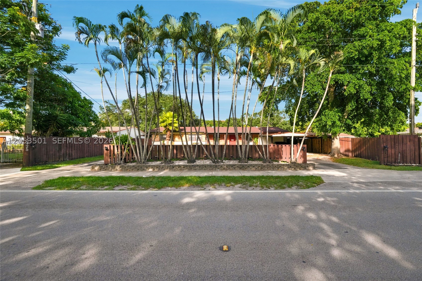 15425 N Miami Ave