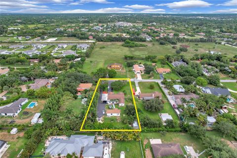 Single Family Residence in Southwest Ranches FL 16830 62nd St St 64.jpg