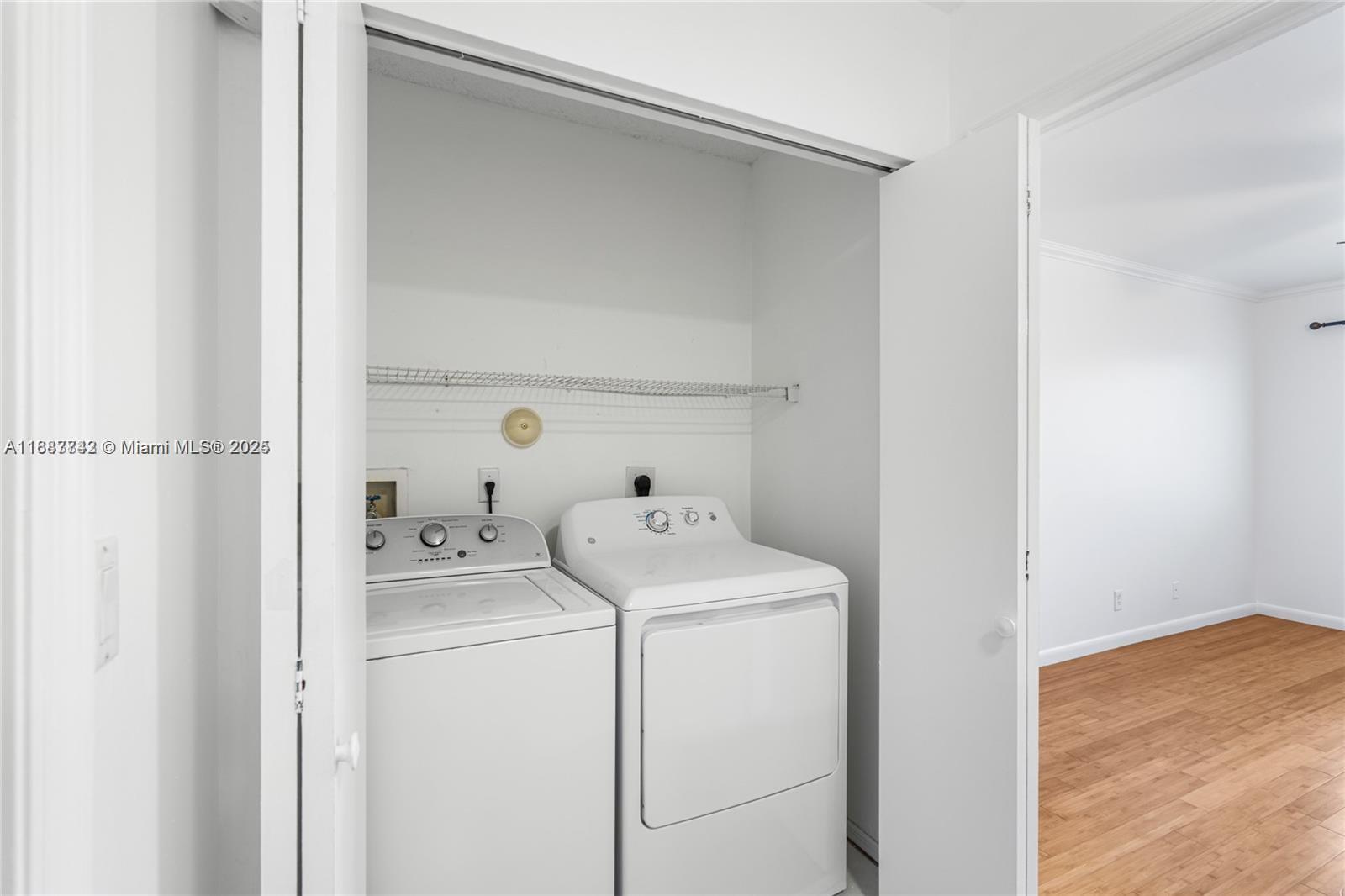 OLYMPIA & YORK RESIDENTIA - Residential Lease