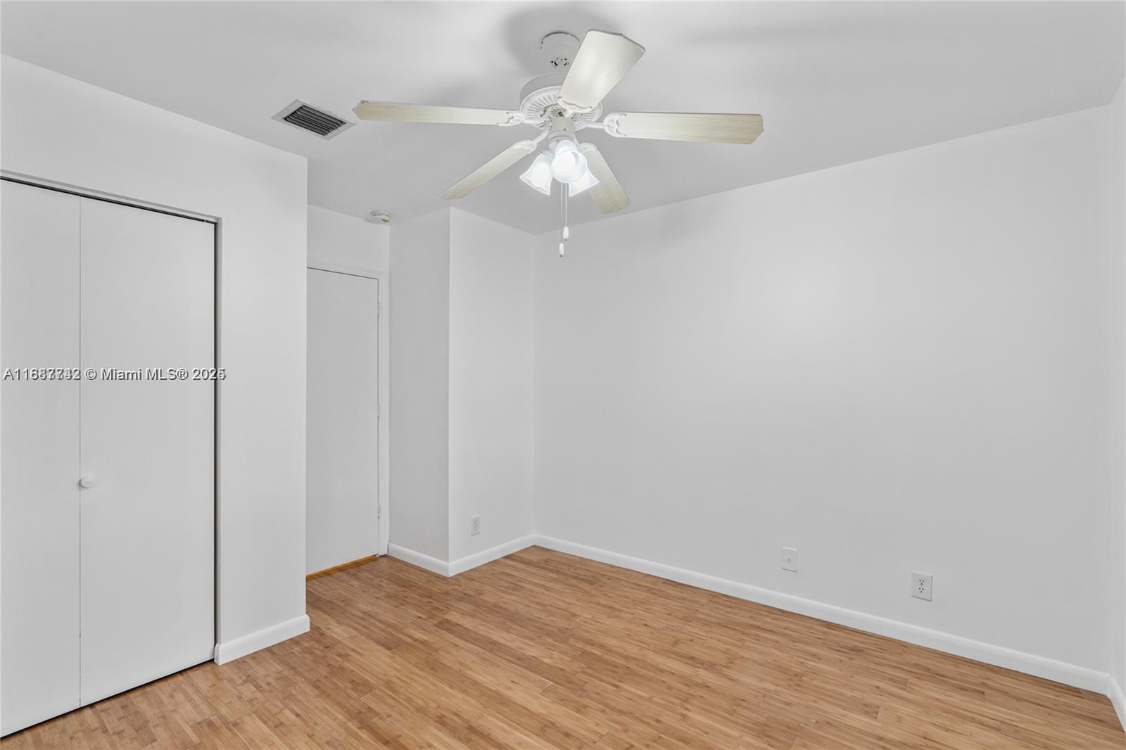 OLYMPIA & YORK RESIDENTIA - Residential Lease