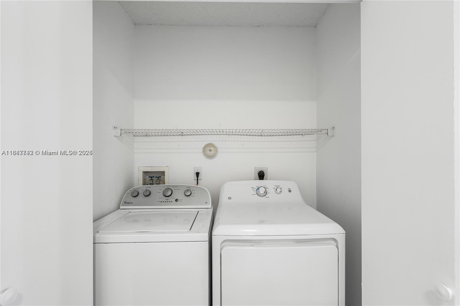 OLYMPIA & YORK RESIDENTIA - Residential Lease