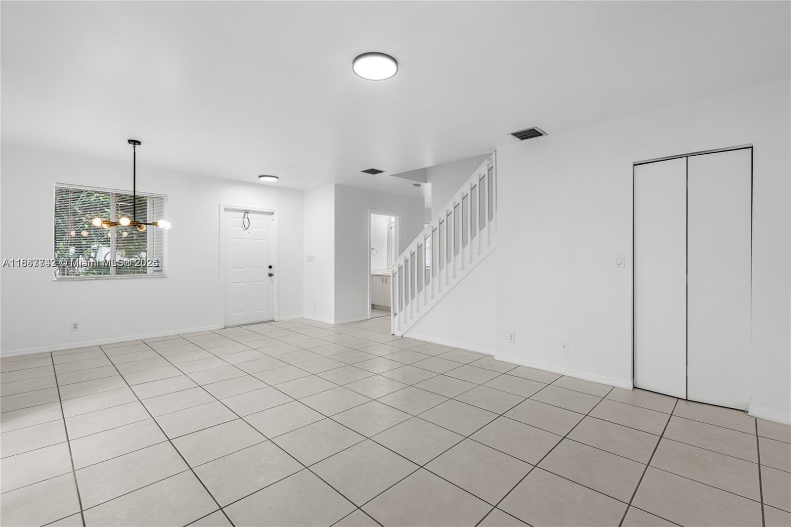 OLYMPIA & YORK RESIDENTIA - Residential Lease