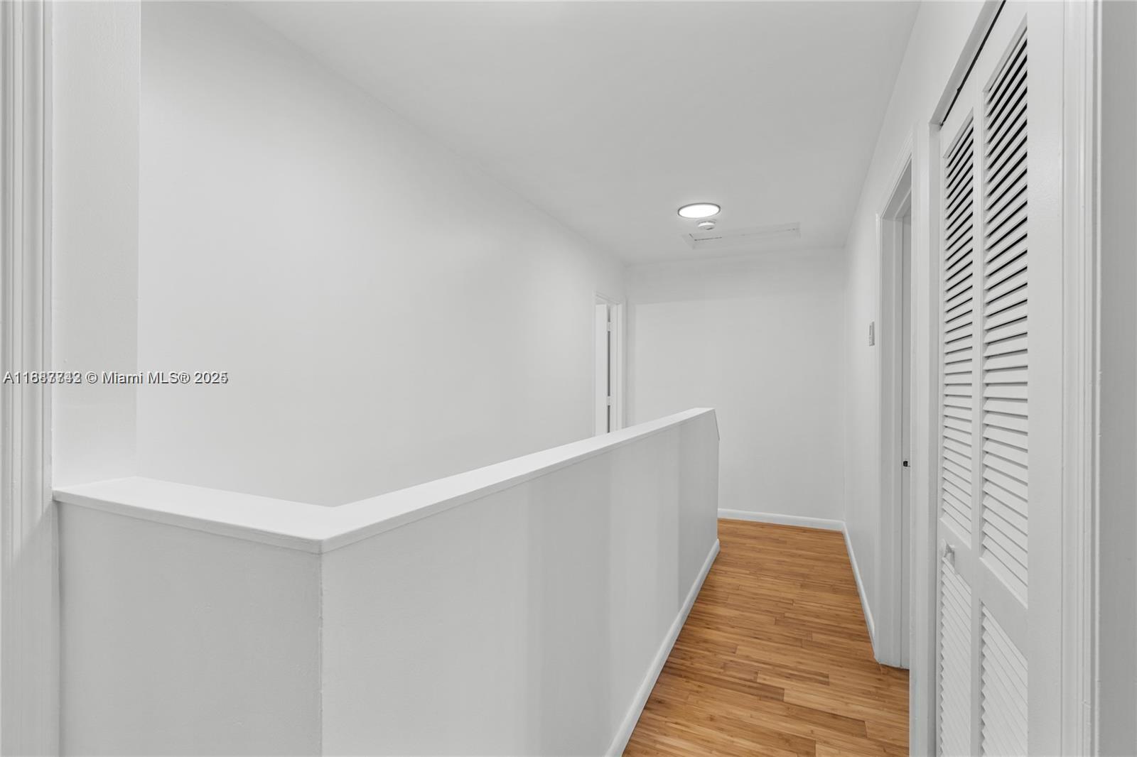 OLYMPIA & YORK RESIDENTIA - Residential Lease