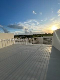 PARADISE ONE - Residential