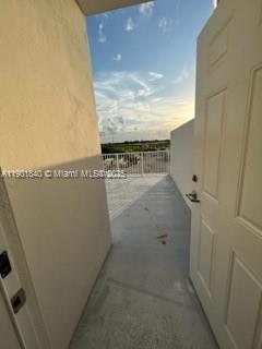 PARADISE ONE - Residential