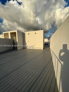 PARADISE ONE - Residential