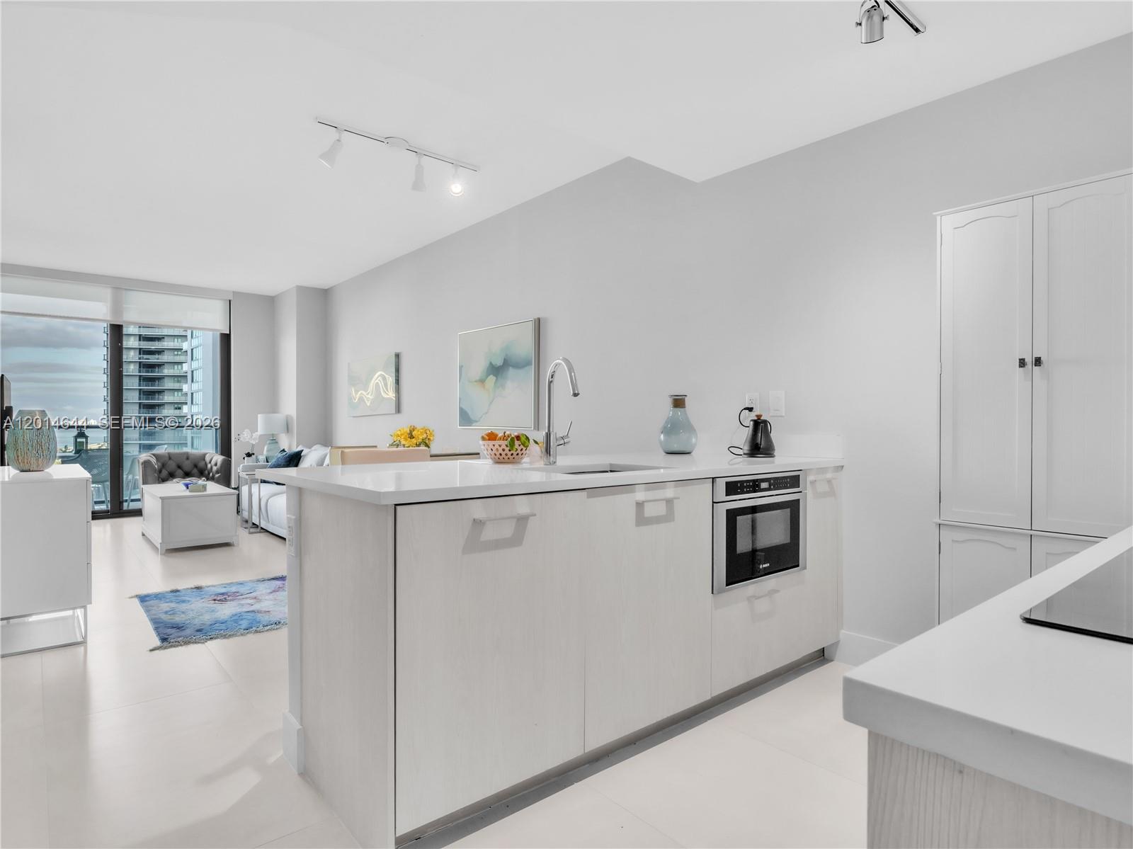 501 NE 31st St 1105