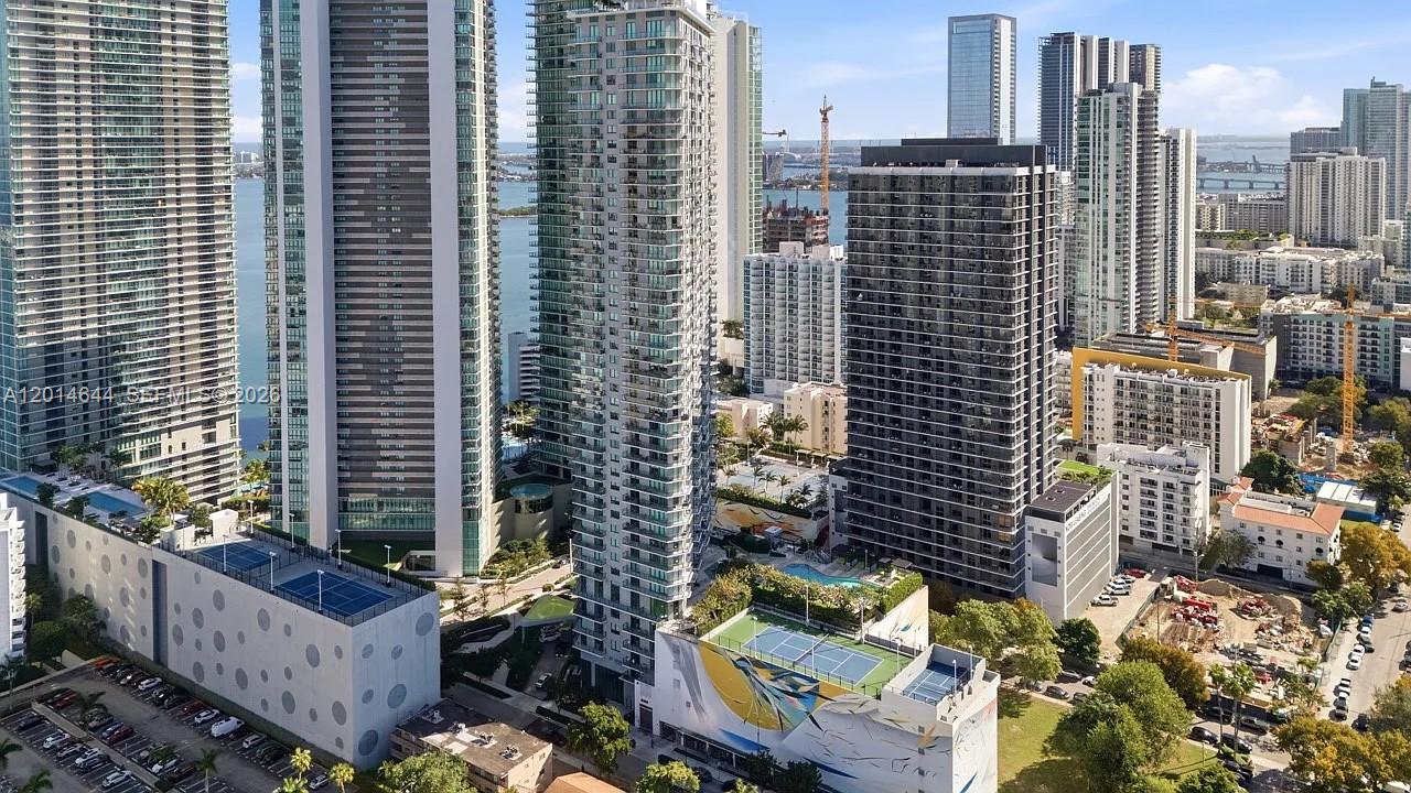 PARAISO BAYVIEWS CONDO - Residential Lease