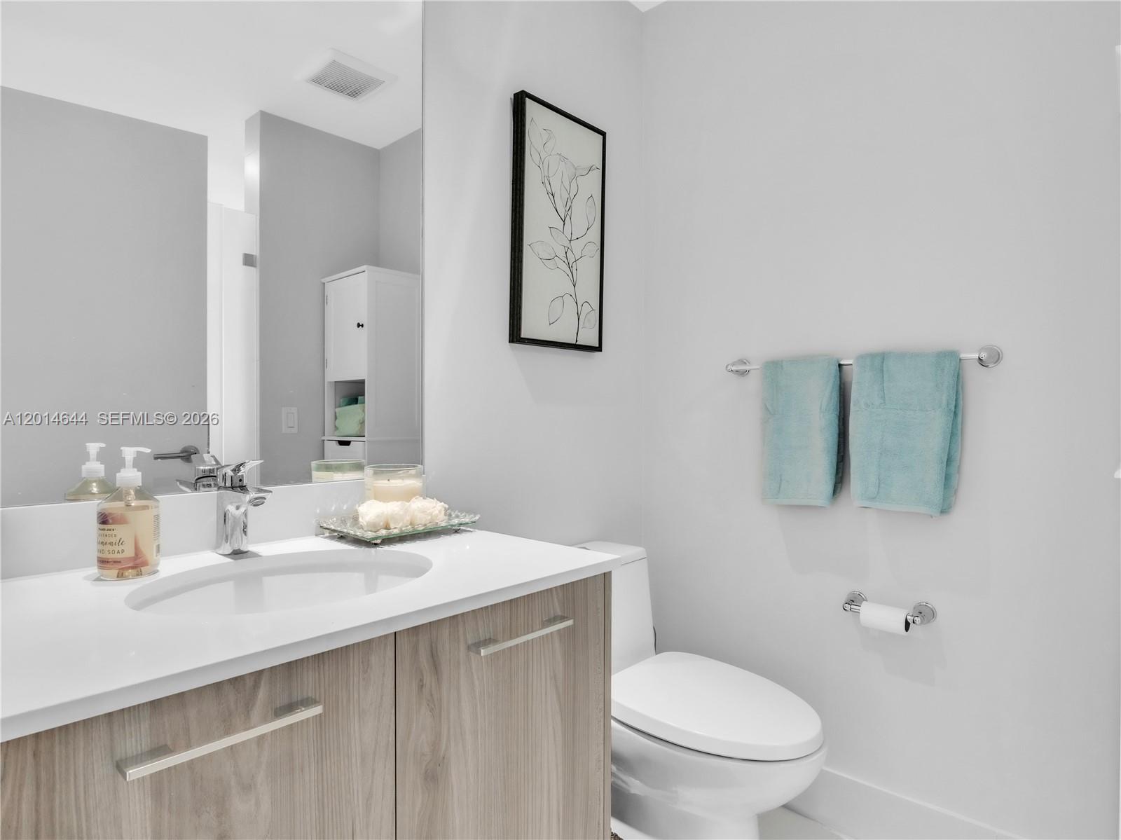 PARAISO BAYVIEWS CONDO - Residential Lease
