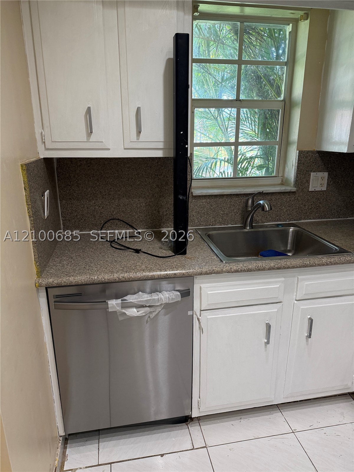 1420 SW 28th Ave 6