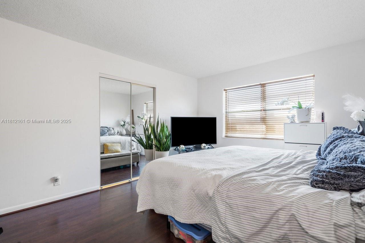 ISLE OF SANDALFOOT CONDO - Residential