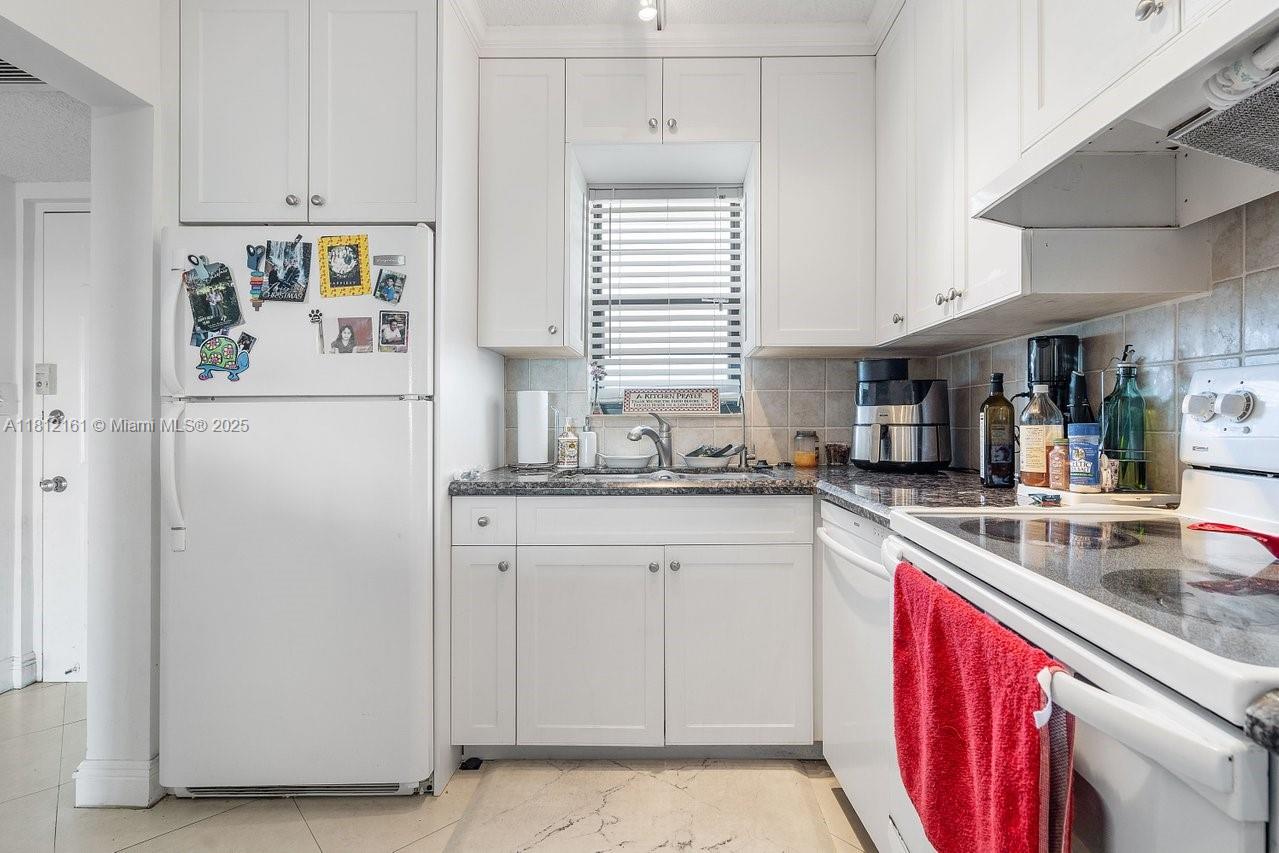 ISLE OF SANDALFOOT CONDO - Residential