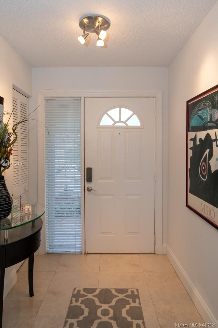 ENCINO AT GRAND PALMS #2 - Residential Lease