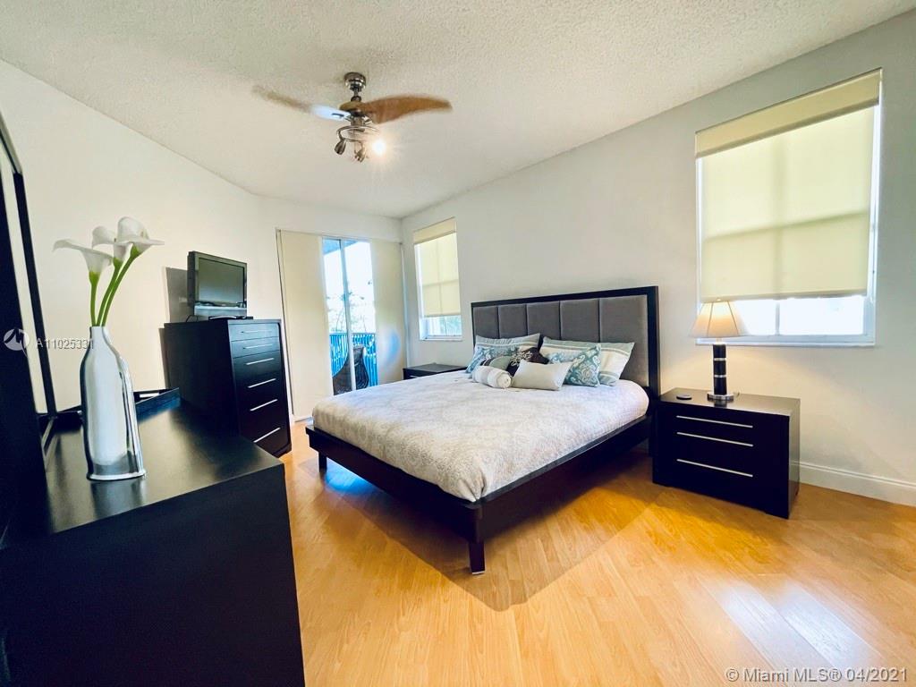 ENCINO AT GRAND PALMS #2 - Residential Lease