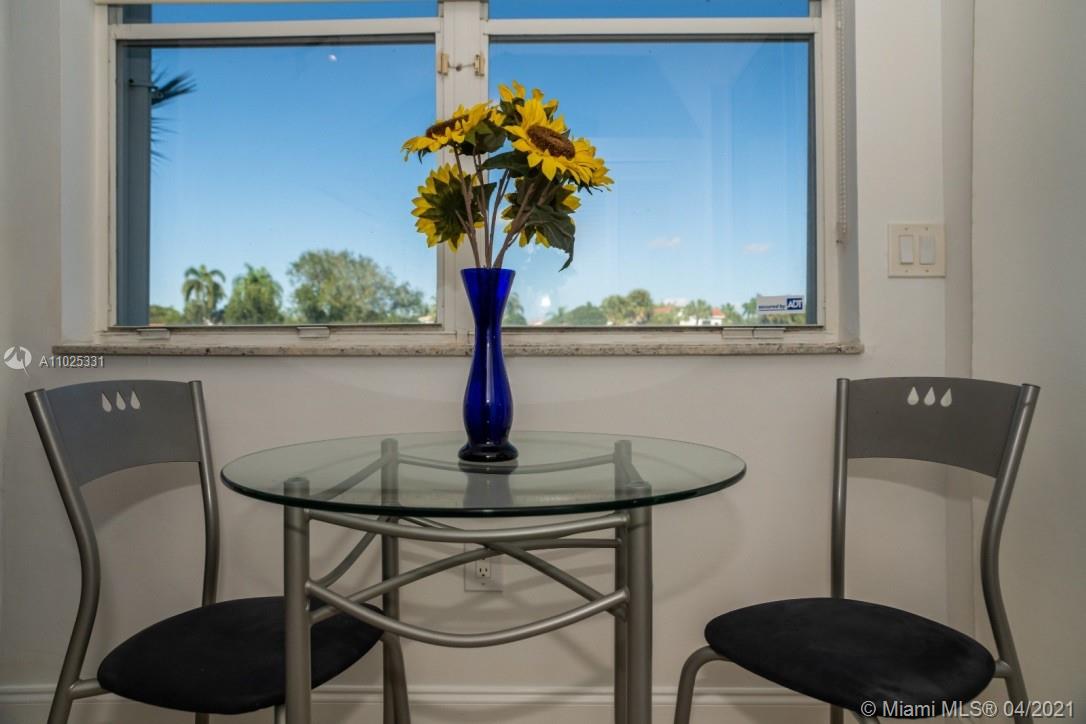 ENCINO AT GRAND PALMS #2 - Residential Lease