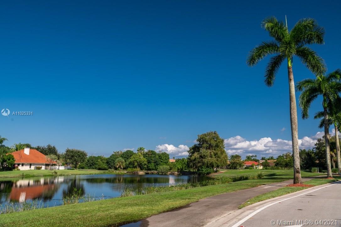 ENCINO AT GRAND PALMS #2 - Residential Lease