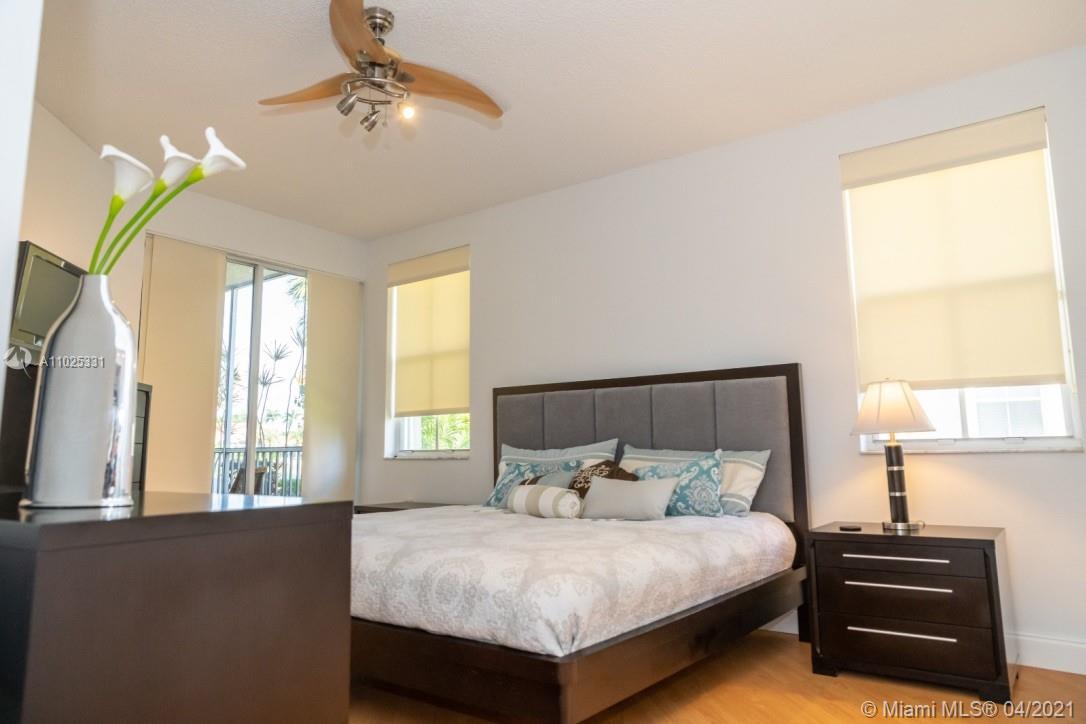 ENCINO AT GRAND PALMS #2 - Residential Lease