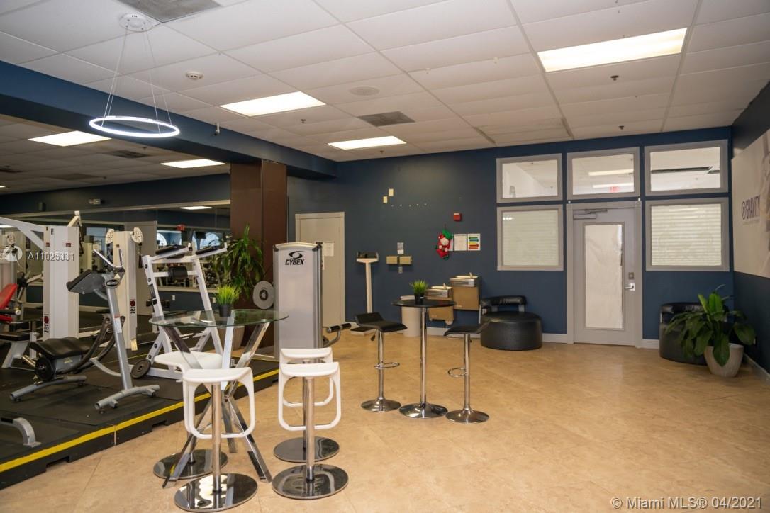 ENCINO AT GRAND PALMS #2 - Residential Lease