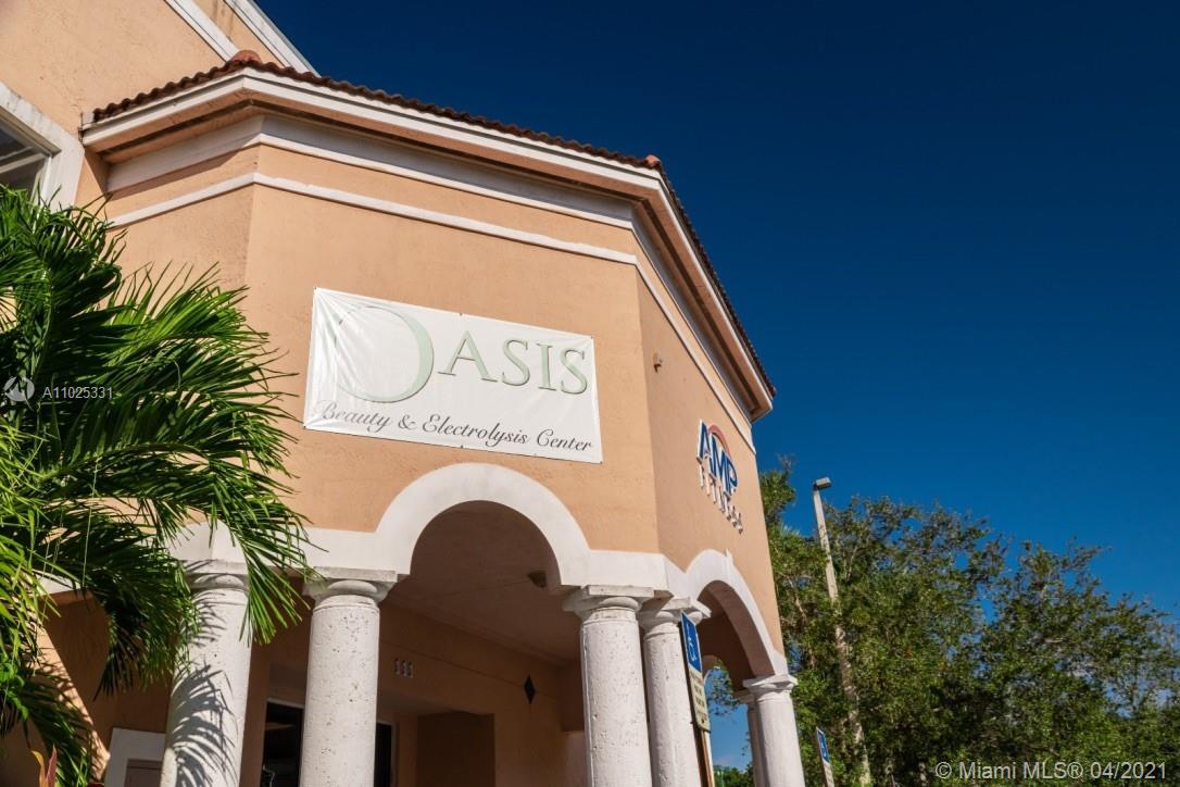 ENCINO AT GRAND PALMS #2 - Residential Lease