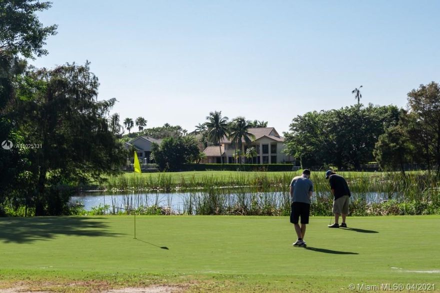 Beautiful and modern corner townhome with 3 bedrooms and 2 +½ baths. This elegant home boasts upscale
granite kitchen countertops, with inlayed wood design island and stainless-steel appliances. Open designed floor
plan with high ceilings; master bedroom with two spacious walk-in closets; accordion shutters in windows
throughout. The property is located on a lake providing a wonderful and very relaxing view of its surroundings.
The property offers privacy inside a prestigious Golf Club gated community, with well-maintained courts and
manicured landscaping. It is very secured with private guard services 24/7. While secluded within the heart of
Pembroke Pines, it provided easy access to I-75 & Turnpike and the prestigious Mall of Pembroke Gardens, making
this location exceptional.